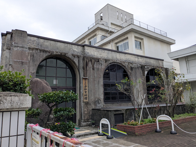 本川小学校